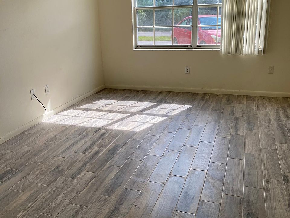 Guest bed room and tile floors