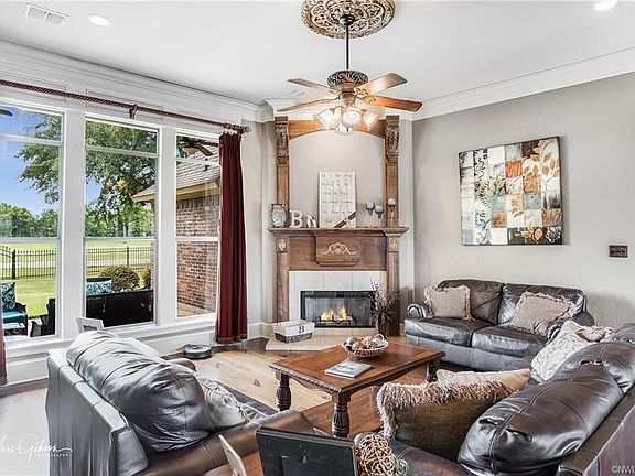 5th image of 216 Macey Ln