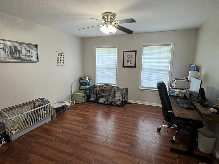 105 Larkins Dr — Photo 24
