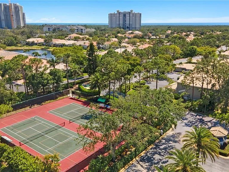 341 Emerald Bay Cir #T5 — Photo 22