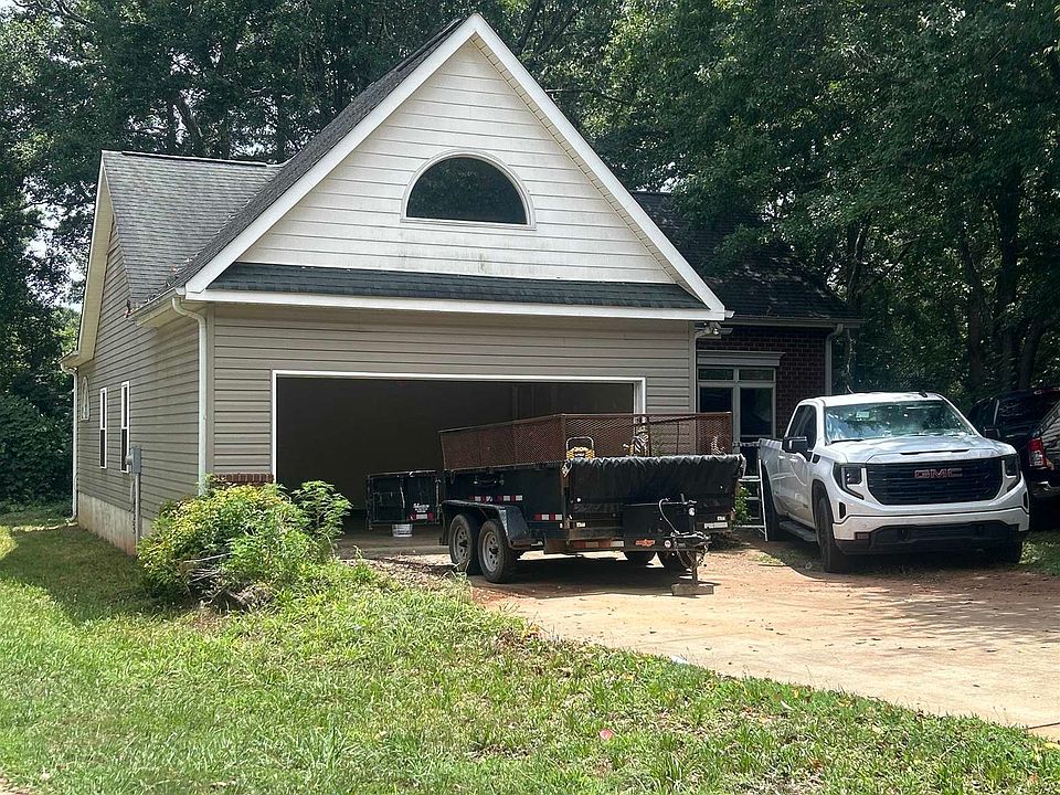 1st image of 112 Ashton Ln