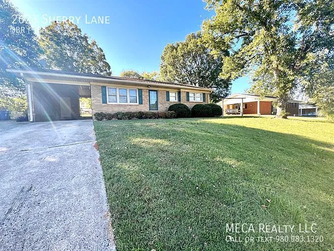 2623 Sherry Ln — Photo 1
