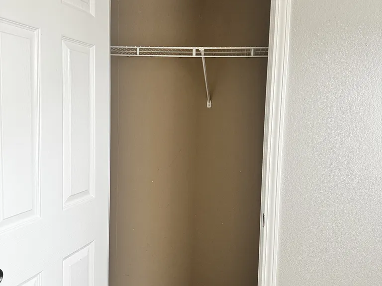 1350 Carlson Dr — Photo 18