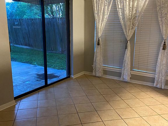 5th image of 3115 Southdown Dr