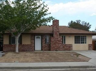 204 S Forest Knoll St, Ridgecrest, CA 93555