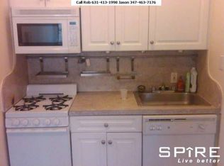 360 W 11th St #5, New York, NY 10014