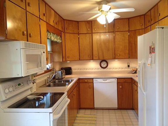 2nd image of 133 Terrace Dr