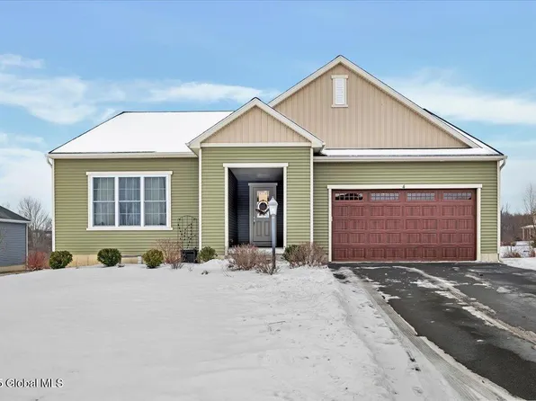 4 Larsen Place, Mechanicville, NY 12118