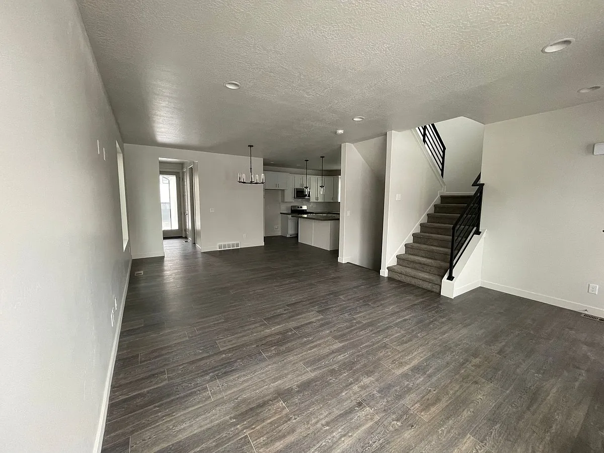 Building Photo - 4380 W Bergen Ln