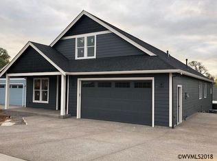1023 Jaysie Dr, Silverton, OR 97381