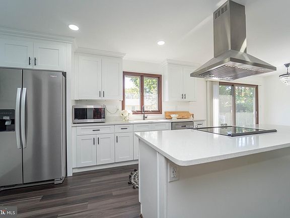 2nd image of 210 Pennick Dr