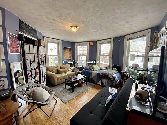 2nd image of 8 Eldora St