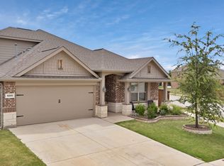 9200 Flying Eagle Ln, Fort Worth, TX 76131