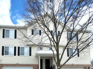 278 Evergreen Cir, Gilberts, IL 60136