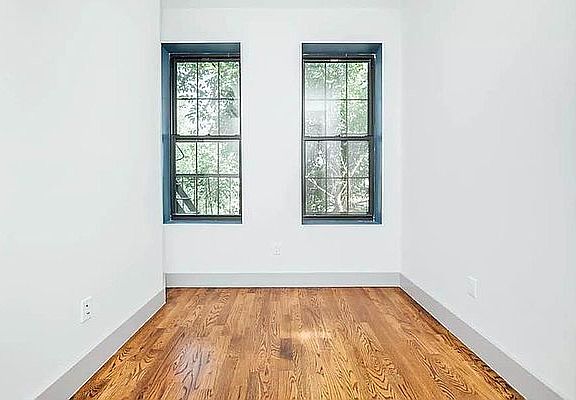 4th image of 274 Chauncey St