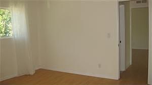 4th image of 5860 Hazeltine Ave APT 8