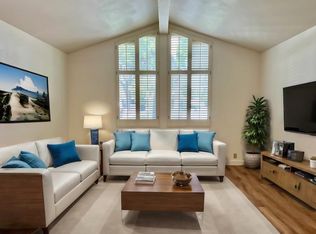 141 N Parkwood Ave APT 1, Pasadena, CA 91107