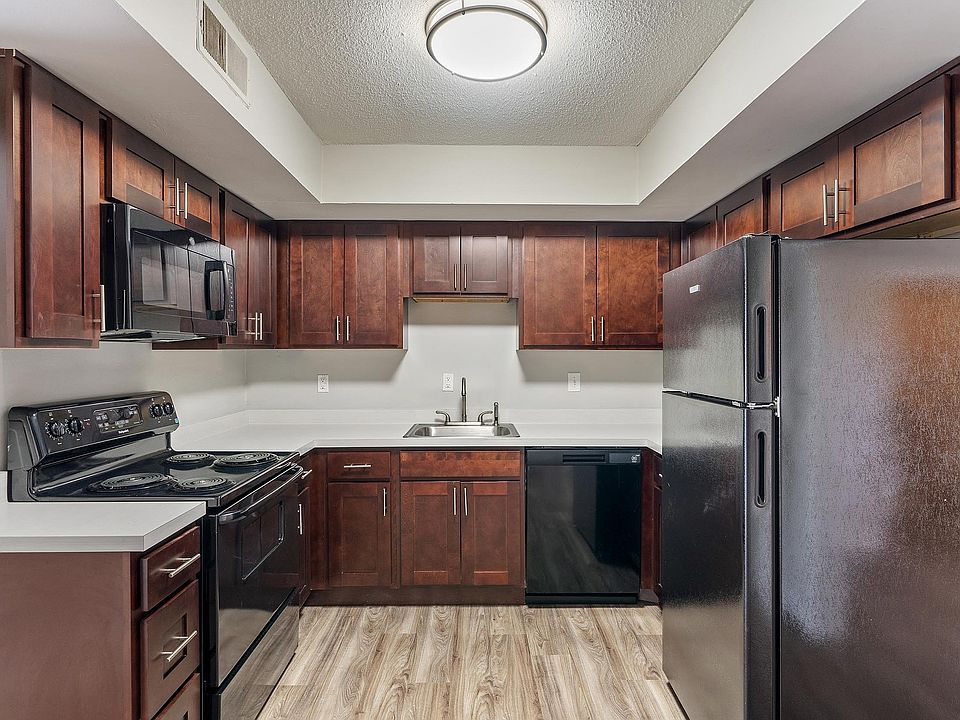 Lauren_Barth_ultimaterealestatemedia006