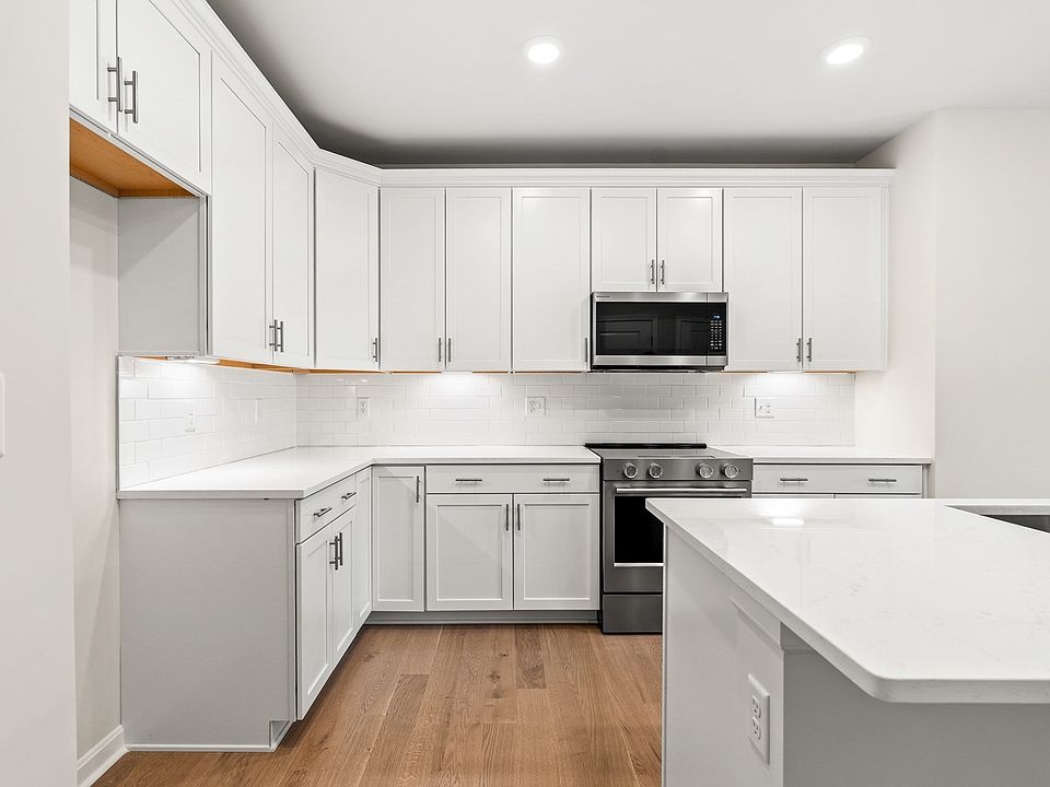 1st image of 5305 Peters Farm Way #7305