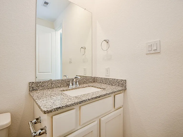 943 Malibu Shore Ln — Photo 29