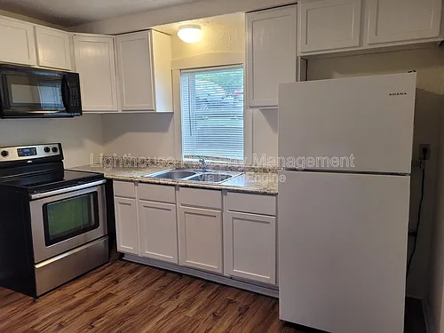 2716 Nichols Rd #3 Photo 1