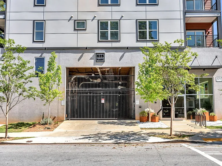 525 Parkway Dr NE #417 — Photo 9
