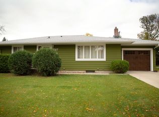 1517 Stephens Dr, Crookston, MN 56716