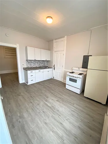 115 S Main St #2 Photo 1
