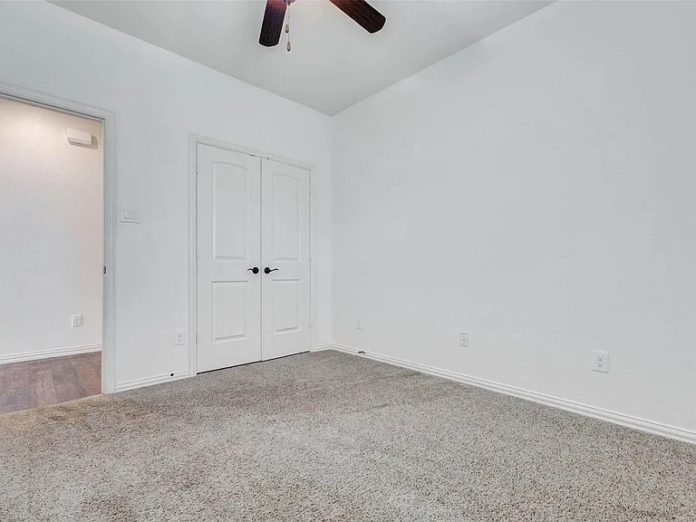 1511 Evermore Manor Ln — Photo 14