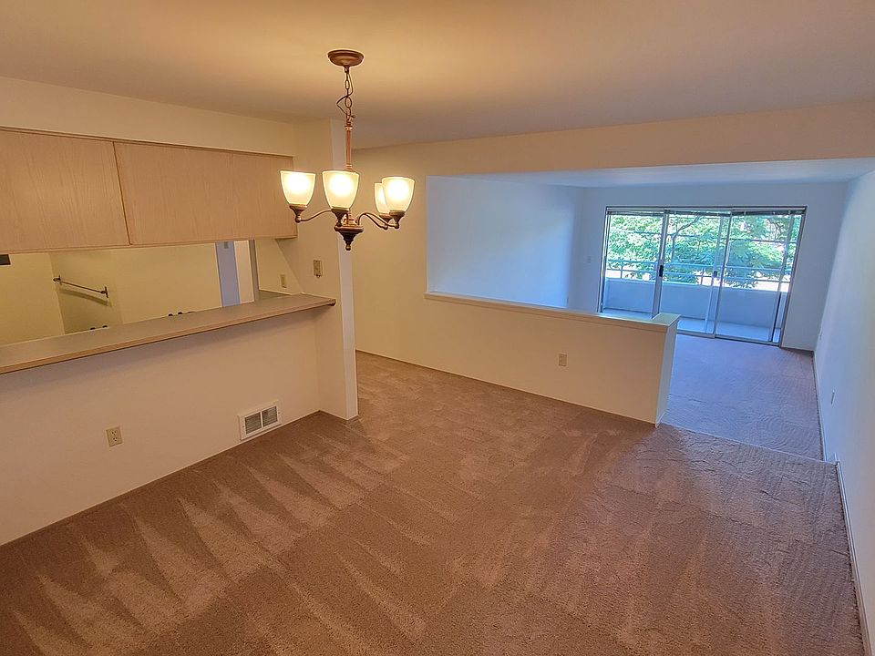 1st image of 510 4th Ave W APT 204
