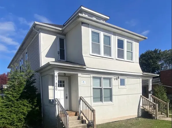 460 Grattan St Unit 2L, Chicopee, MA 01020