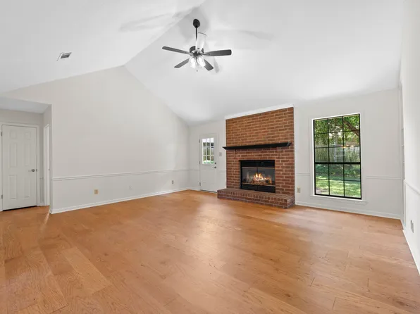 6337 Eastbrier Dr, Memphis, TN 38135