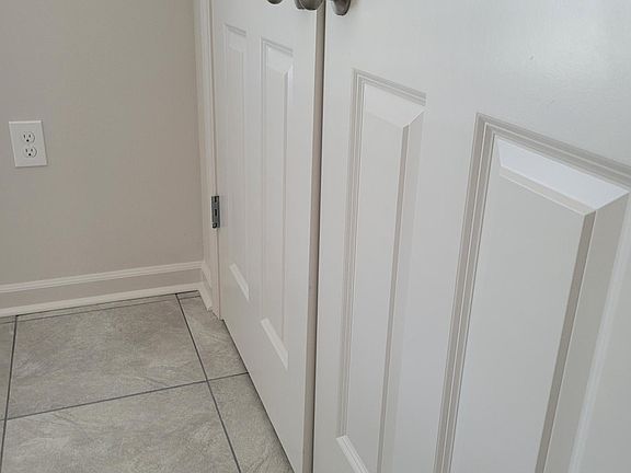 4th image of 1682 Acadian Dr