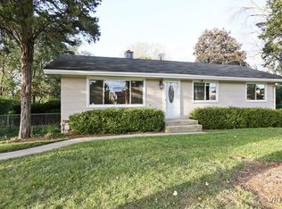 1890 63rd St, Downers Grove, IL 60516