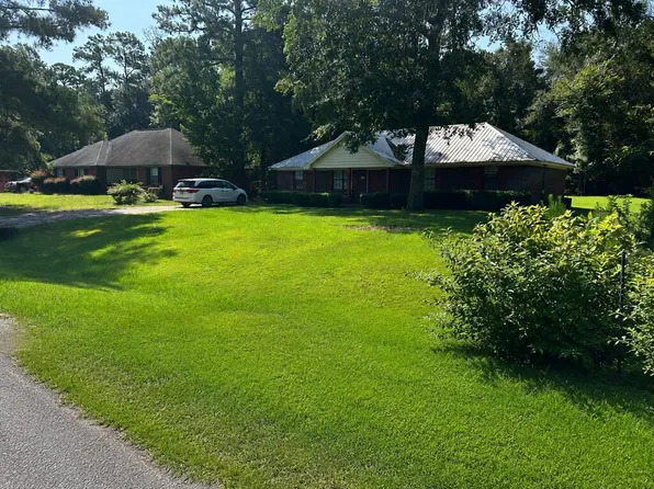 614 Arrowhead Ln, Albany, GA 31721