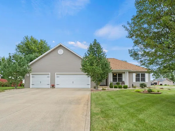 1458 Stratford Dr, Winona Lake, IN 46590