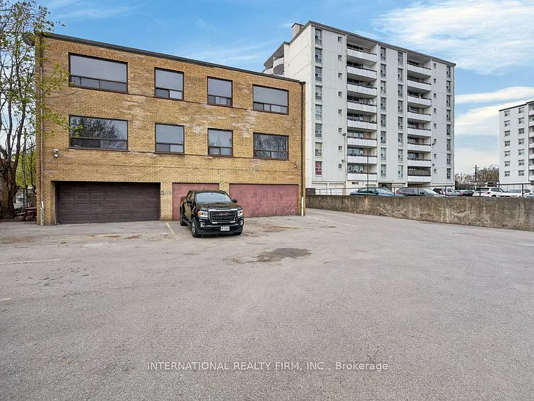 295 Melvin Ave #302 — Photo 23