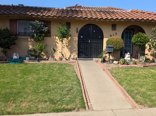 612 S Cypress St APT C, Orange, CA 92866