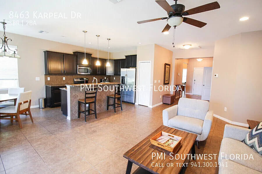Furnished 3/2 Lake View Home in Sarasota! — Photo 2