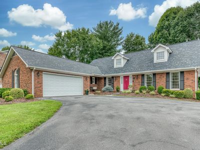 411 Elm Ln, Johnson City, TN, 37604