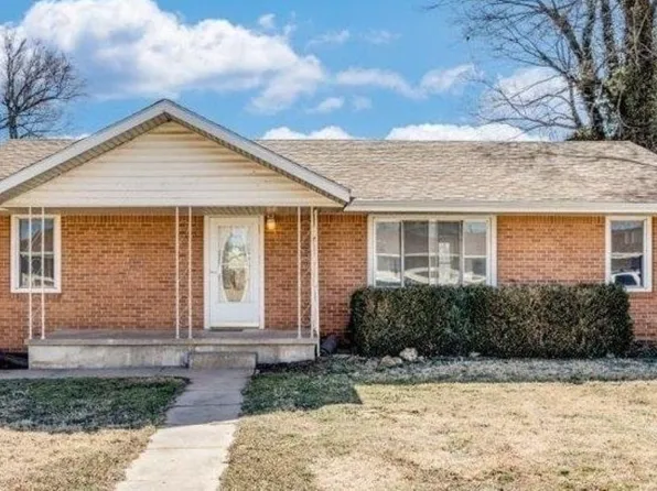 1011 E C Ave, Kingman, KS 67068