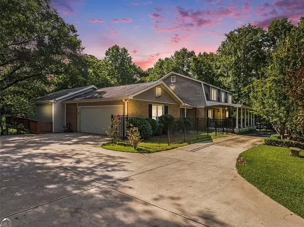 5230 W Shore Dr SW, Conyers, GA 30094