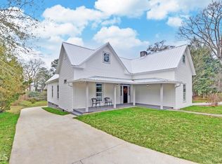 635 Washington St, Clarkesville, GA 30523