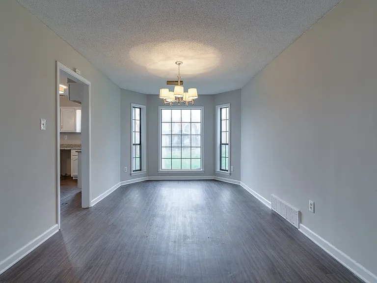 6562 Lake Valley Dr — Photo 9