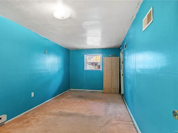 5th image of 928 Duncan St
