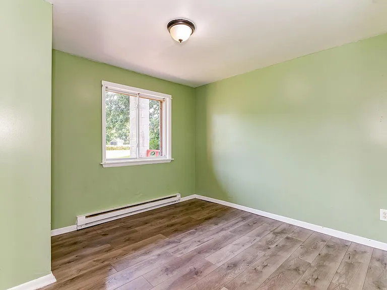 1052 3rd Ave #1 — Photo 8