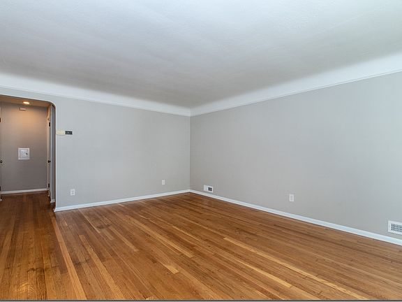 4th image of 4295 W 162nd St