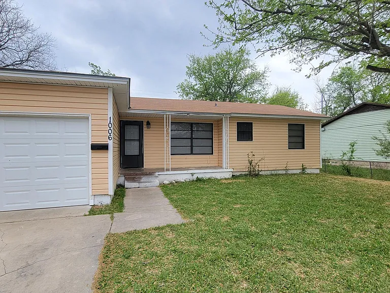 1006 Jefferis Ave — Photo 6