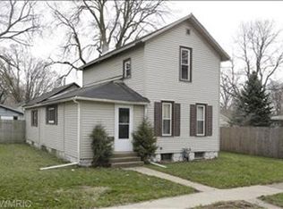 1106 5th St, Three Rivers, MI 49093