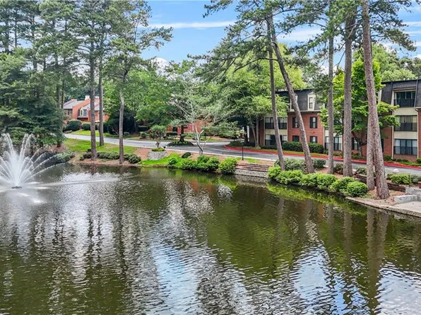 23203 Plantation Dr NE, Atlanta, GA 30324